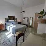 La Sacristana *